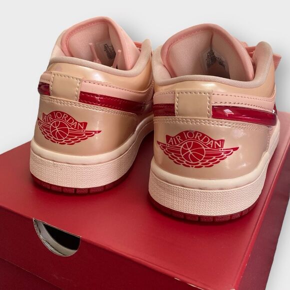 Nike Air Jordan 1 SE Low Patent "Valentine's Day’ HF3174 600 Womens size 8.5 New - Picture 5 of 12